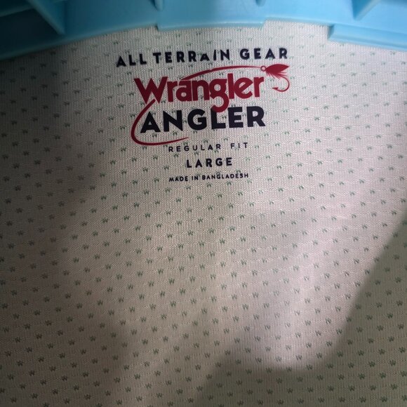 Wrangler All Terrain Gear Men's Regular Fit Size Large Angler Shirt NWT - Picture 3 of 6